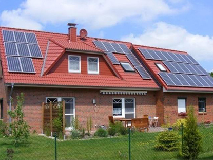 What are the commonly used types of photovoltaic brackets?